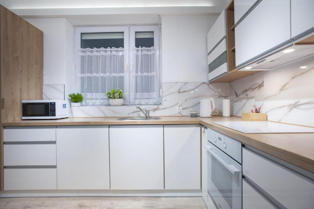 Apartamenty Pod Fortami Przemysl Exterior photo